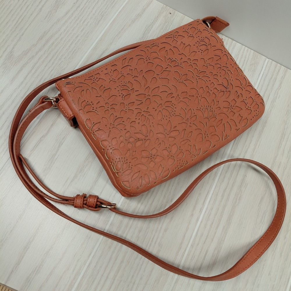 Lauren Conrad Tooled Coral Burnt Orange Leather Cross Body Purse Gold Details